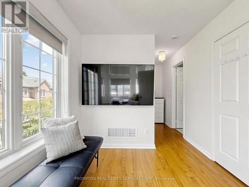 21 - 5 St.Moritz Way, Markham, ON 