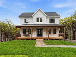 60 Wickshire Lane Grand Lake, NS B2T 1B3