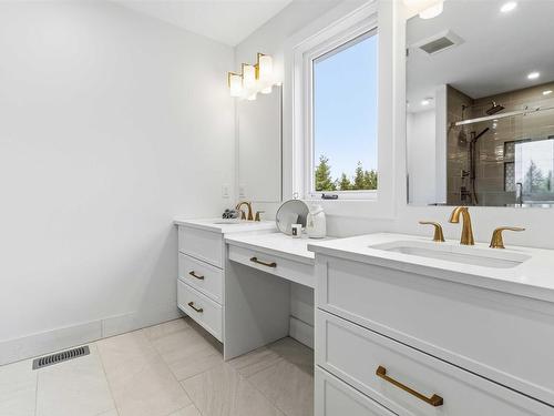 60 Wickshire Lane, Grand Lake, NS 