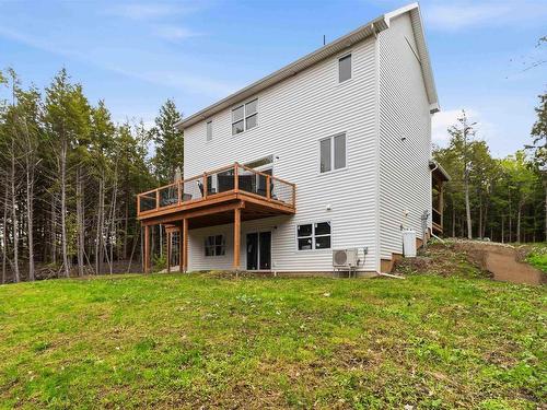 60 Wickshire Lane, Grand Lake, NS 