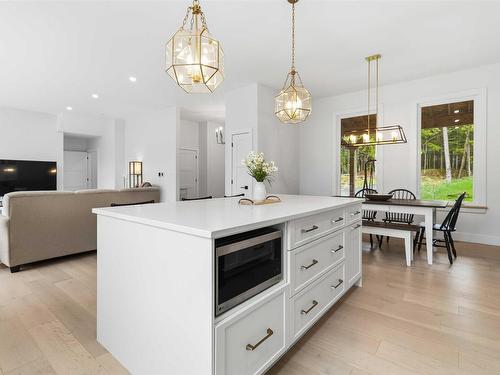 60 Wickshire Lane, Grand Lake, NS 