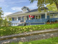 471 Clifton Avenue Windsor, NS B0N 2T0
