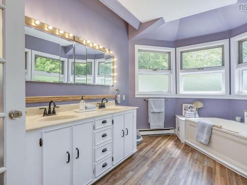 471 Clifton Avenue, Windsor, NS 