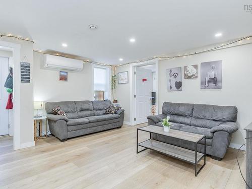 471 Clifton Avenue, Windsor, NS 