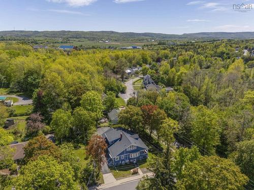 471 Clifton Avenue, Windsor, NS 