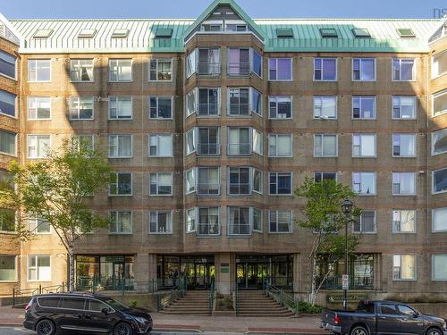 405 1326 Lower Water Street  Halifax, NS B3J 3R3
