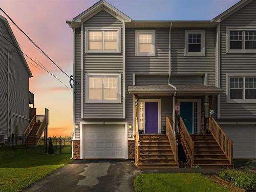 22 Mica Crescent Crescent  Halifax, NS B3P 0G8