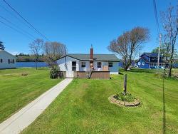 108 Pembroke Road Pembroke, NS B5A 5H3