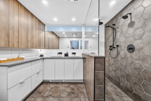 Salle de bains - 580 Rue Darling, Montréal (Mercier/Hochelaga-Maisonneuve), QC 