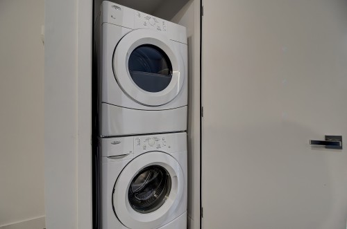 Laundry - 205-3300 Av. Troie, Montréal (Côte-Des-Neiges/Notre-Dame-De-Grâce), QC - Indoor Photo Showing Laundry Room
