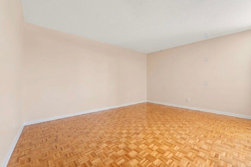 Salon - 608-285 Rue Laurier, Gatineau (Hull), QC 