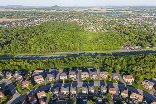Photo aérienne - 116  - 128 Rue Des Échevins, Saint-Jean-Sur-Richelieu, QC 