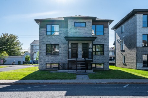Façade - 116  - 128 Rue Des Échevins, Saint-Jean-Sur-Richelieu, QC 