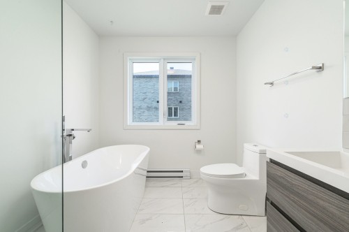 Salle de bains - 116  - 128 Rue Des Échevins, Saint-Jean-Sur-Richelieu, QC 
