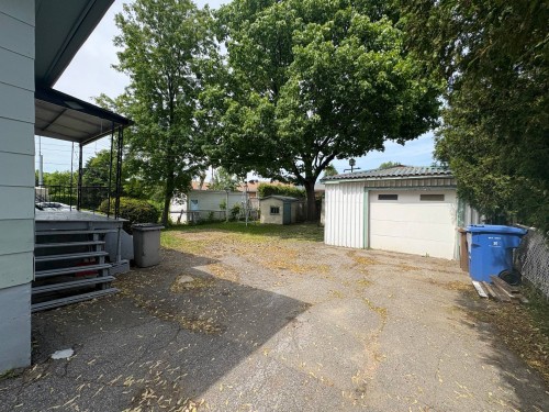 Garage - 87 Rue St-Jacques, Charlemagne, QC 