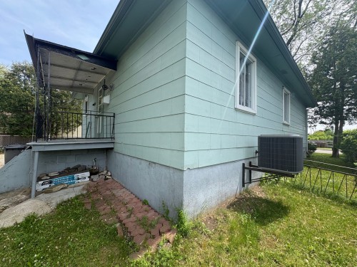 Courtyard - 87 Rue St-Jacques, Charlemagne, QC 