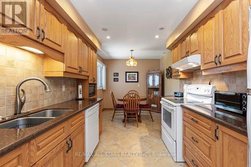 62 Deerbrook Trail, Toronto, ON 
