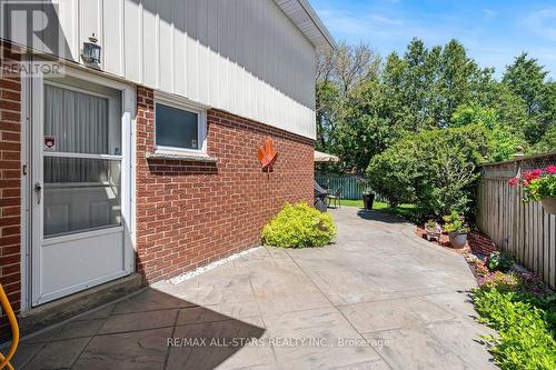 62 Deerbrook Trail, Toronto, ON 