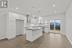 Hardwood floor - 
