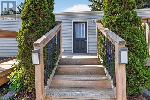 1 Maple Lane, Midland, ON 
