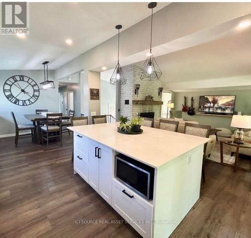 273 SAULSBURY STREET  Strathroy-Caradoc, ON N7G 2B1