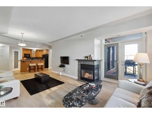 9020 Jasper Av Nw, Edmonton, AB 