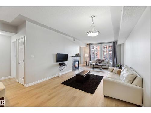 9020 Jasper Av Nw, Edmonton, AB 
