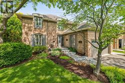 1229 OLD POST DRIVE Oakville, ON L6M 1A5