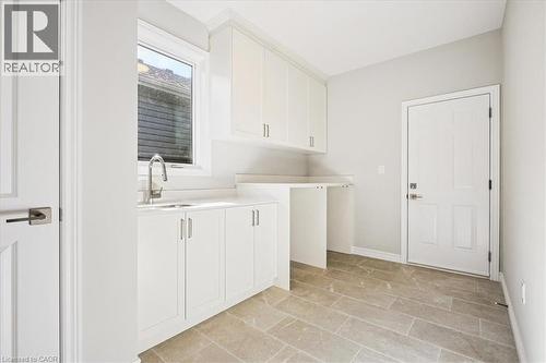 10 Michelle'S Way, Hagersville, ON 