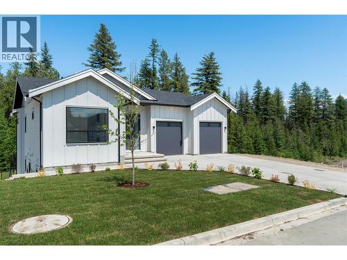 4221 69 Avenue NE  Salmon Arm, BC V0E 1K0