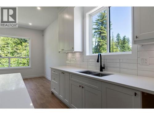 4221 69 Avenue Ne, Salmon Arm, BC 