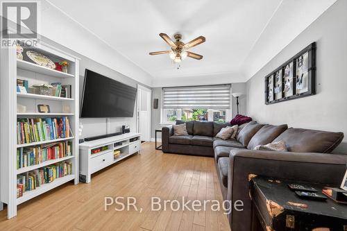 420 Upper Gage Avenue, Hamilton, ON 