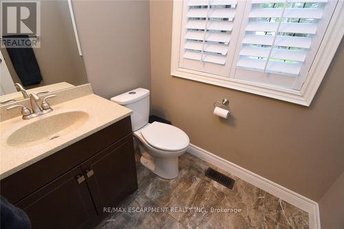 708 Winston Road, Grimsby, ON 