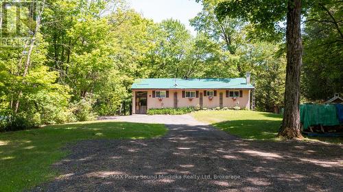 Spacious & immaculate ranch bungalow - 31 Beaver Trail, Mcdougall, ON 