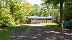 Spacious & immaculate ranch bungalow - 