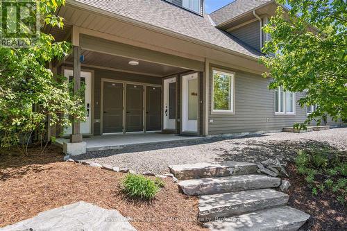 Entry and lockers - 101 - 1 Tree Tops Lane, Huntsville (Chaffey), ON 