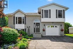 12 CORNELL CRESCENT Elizabethtown-Kitley, ON K0E 1M0