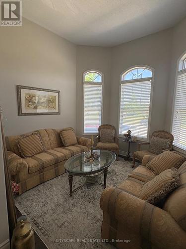 879 Bennett Boulevard, Milton, ON 