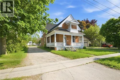 816 Colborne Street E, Brantford, ON - Outdoor With Deck Patio Veranda