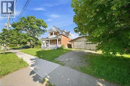 816 Colborne Street E, Brantford, ON - Outdoor