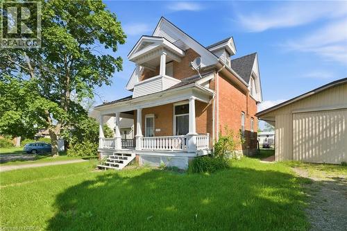 816 Colborne Street E, Brantford, ON - Outdoor With Deck Patio Veranda