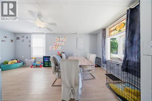 816 Colborne Street E, Brantford, ON - Indoor