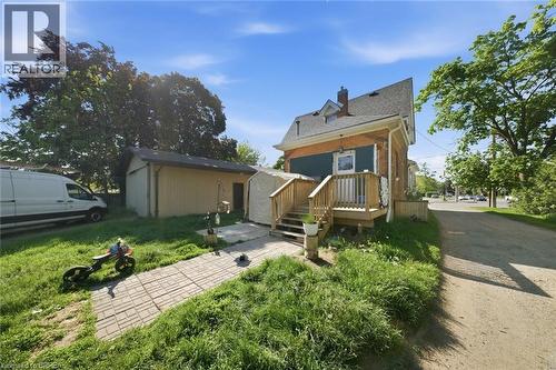 816 Colborne Street E, Brantford, ON - Outdoor