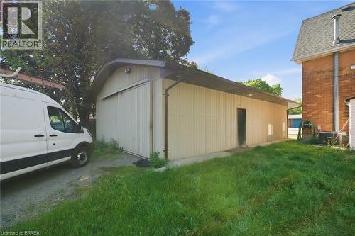 816 Colborne Street E, Brantford, ON - Outdoor With Exterior