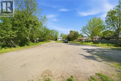 816 Colborne Street E, Brantford, ON - Outdoor