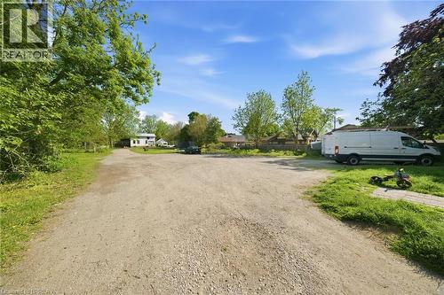 816 Colborne Street E, Brantford, ON - Outdoor