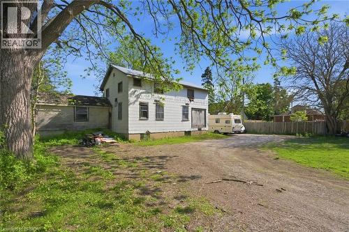 816 Colborne Street E, Brantford, ON - Outdoor