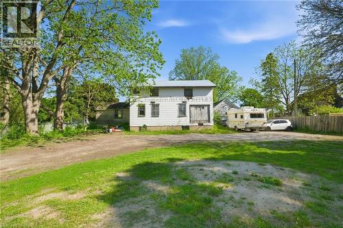 816 Colborne Street E, Brantford, ON - Outdoor