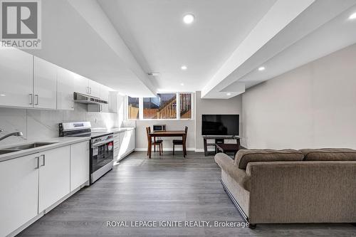 163 Spitfire Drive, Hamilton, ON 