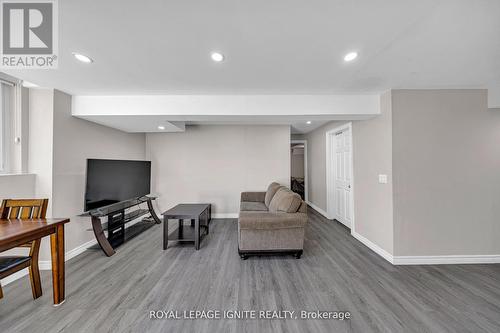 163 Spitfire Drive, Hamilton, ON 